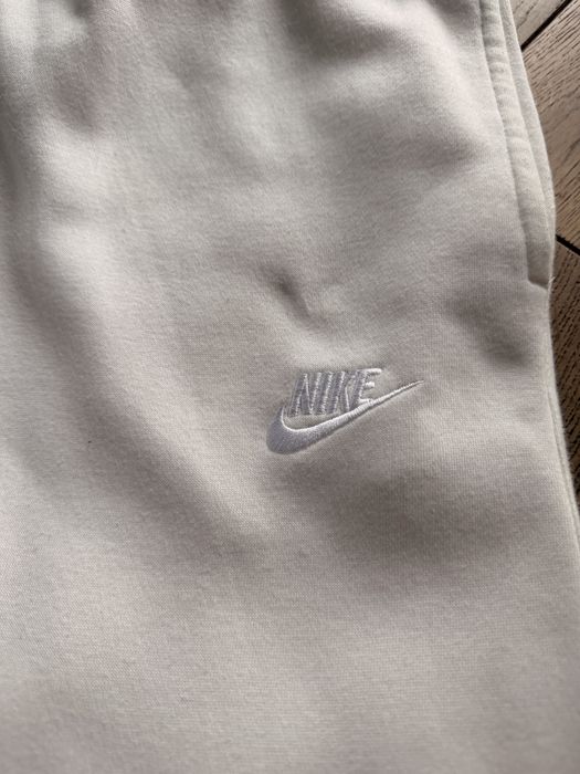 Męskie spodnie dresowe Nike S