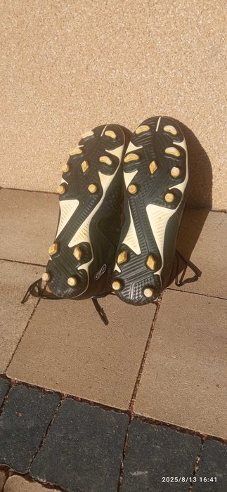 Buty piłkarskie Puma 35,5