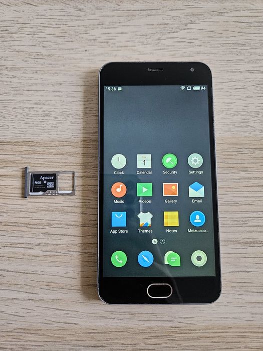 Smartphone Meizu M2 + karta pamięci