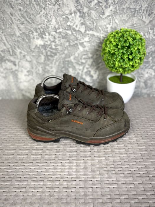 Lowa gore-tex ботинки 42 размер кожаные трекинговые коричневые