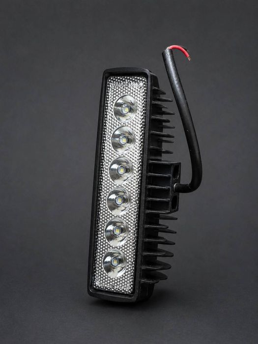 LED-прожектор 18W  6 LED 18Ват,прожектор авто мото
