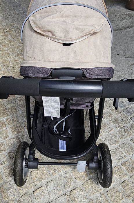 Carrinho de bebé zippy