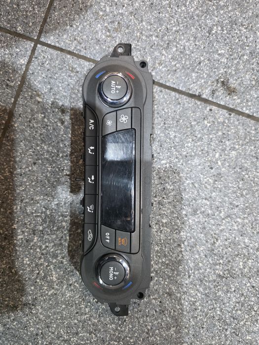 Panel klimatyzacji Nawiewu Ford Focus mk2 lift