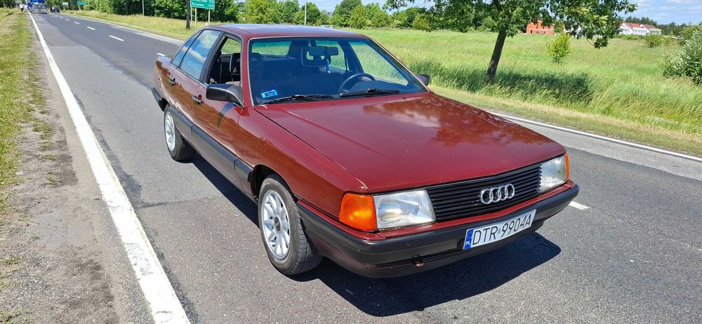 Audi 100 C3 1983r
