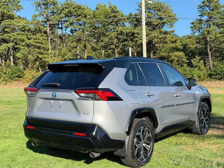 Toyota RAV4 Prime XSE      2022