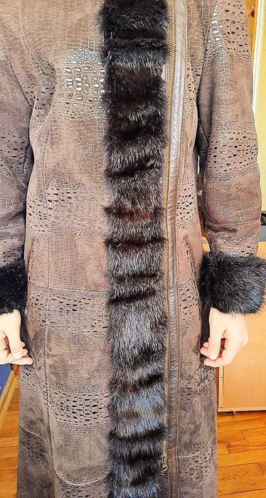 Дубленка женская р.42-44