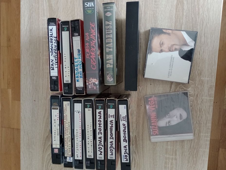 Kasety wideo VHS plus gratisy