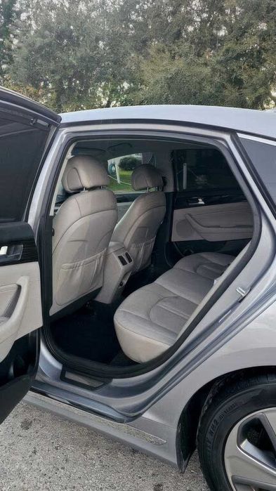 Hyundai Sonata Hybrid Limited      2017