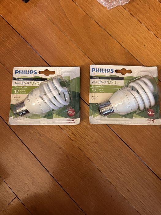 Conj Lâmpada Philips Tornado 20W Warm White