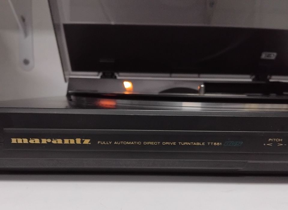 MARANTZ gira-discos Direct Drive TT-551