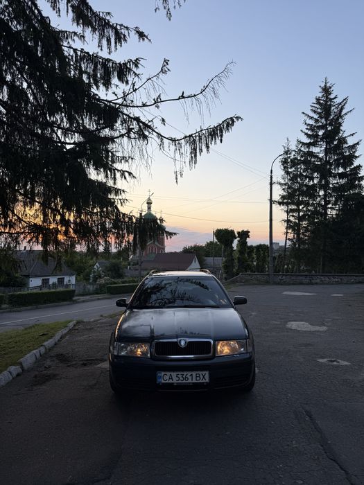 Skoda Octavia Tour 1.6 газ/бензин