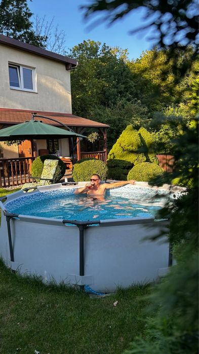 Całoroczny dom przy lesie