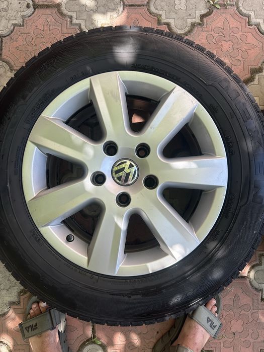 Диски R17 з гумою NEXEN 235/65/R17 комплект
