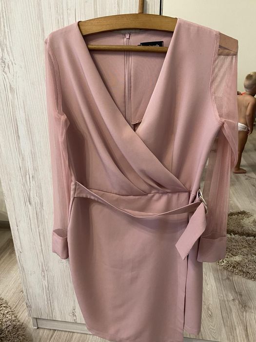 Сукня класична жіноча