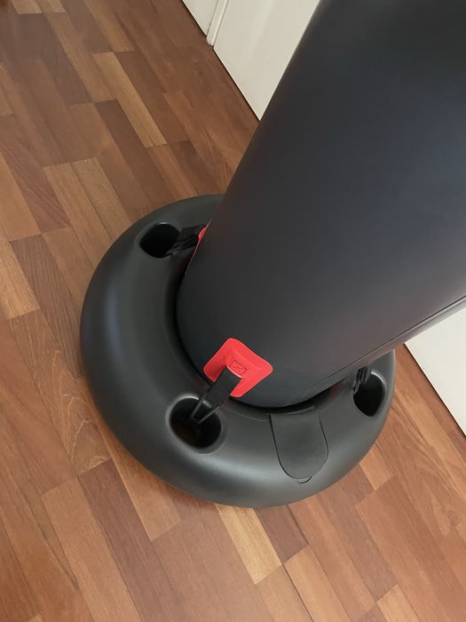 Saco de boxe com pé
