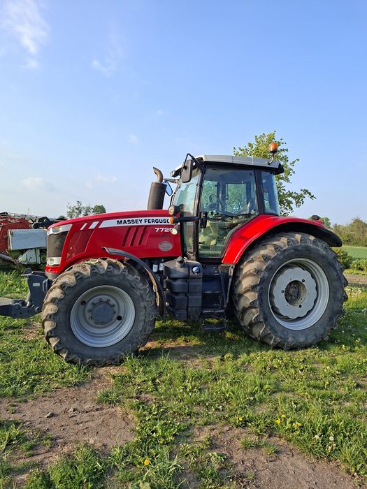 Massey Ferguson 7726