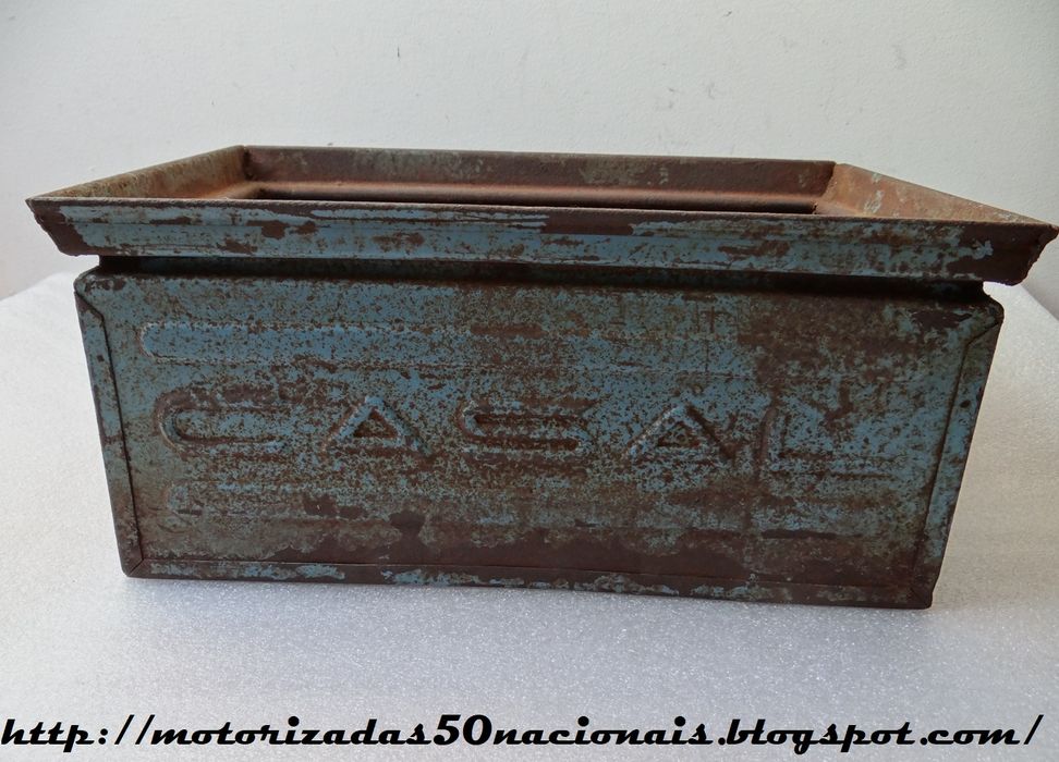 Caixa de Metal da Metalurgia Casal