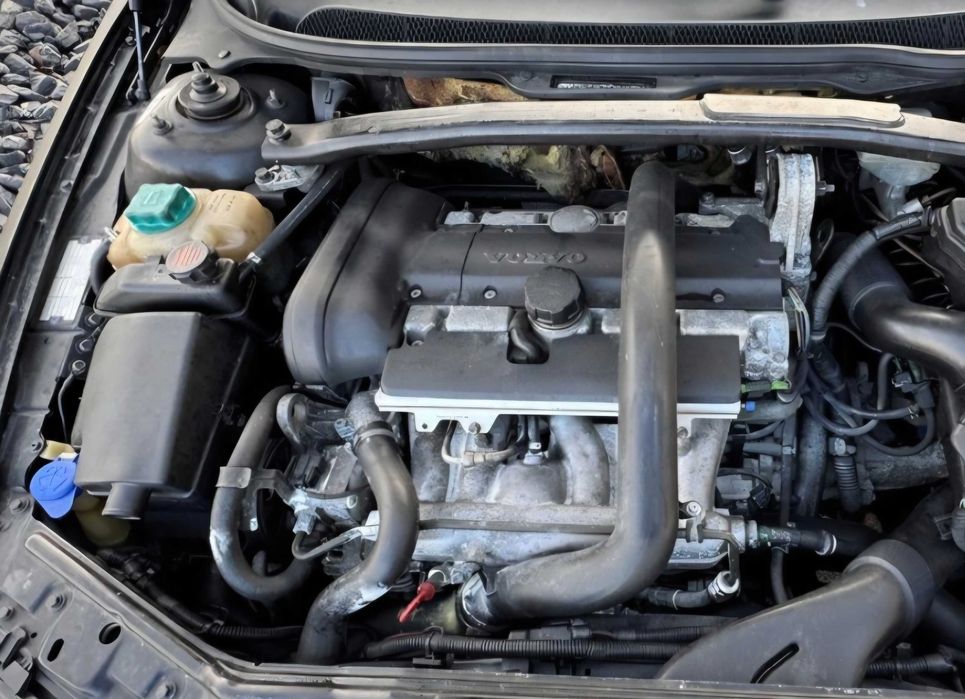Volto v70 t5  250 cv