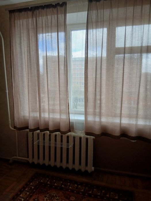 Здаеться кімната для дівчини від власника