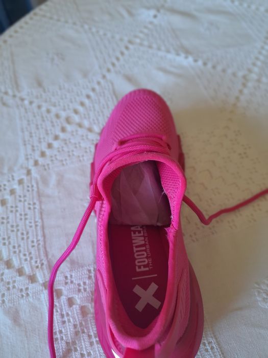 Sapatilhas novas mulher 39