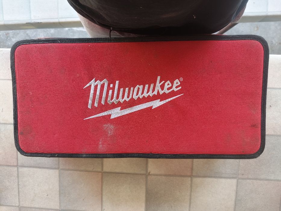 Milwaukee Pistola de Prego M18