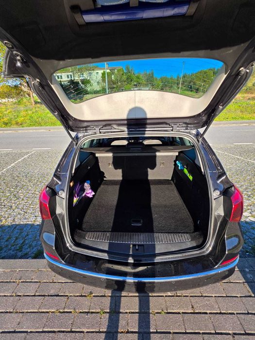Opel Astra Sports Tourer 2015