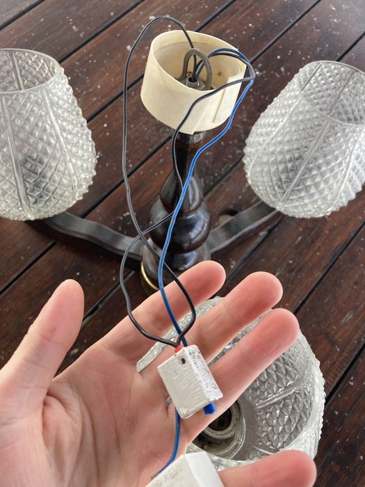 Elwgancki stary żyrandol z lat 80 toczony drewno