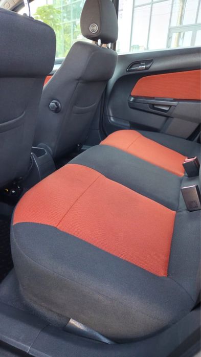 Автомобіль Opel Astra H