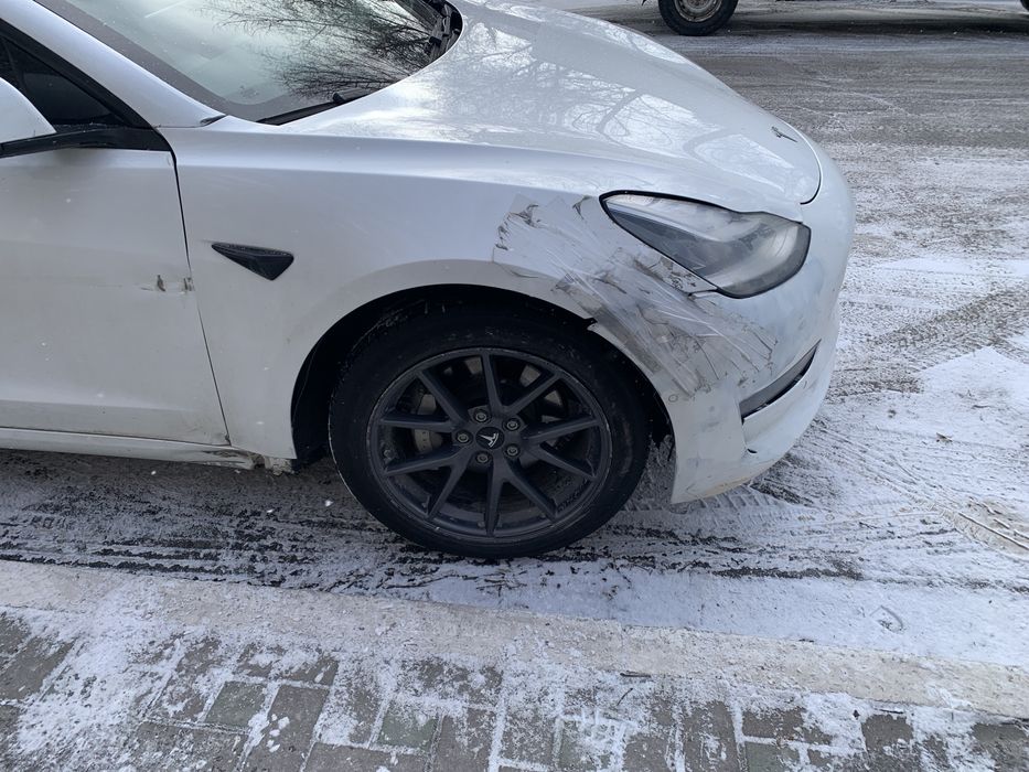 Продам Tesla model 3