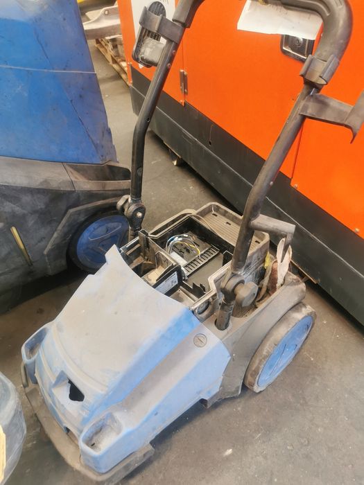 Máquinas lavar de alta pressão Karcher e Nilfisk