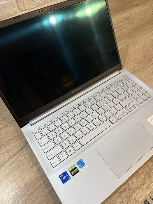 Laptop Asus Vivobook 15