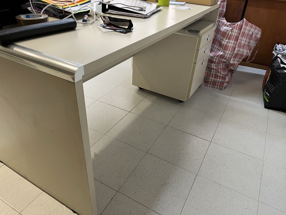 Mesa de escritórioo