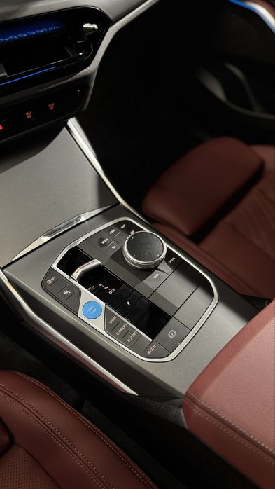 Продам  нову BMW 3 2025