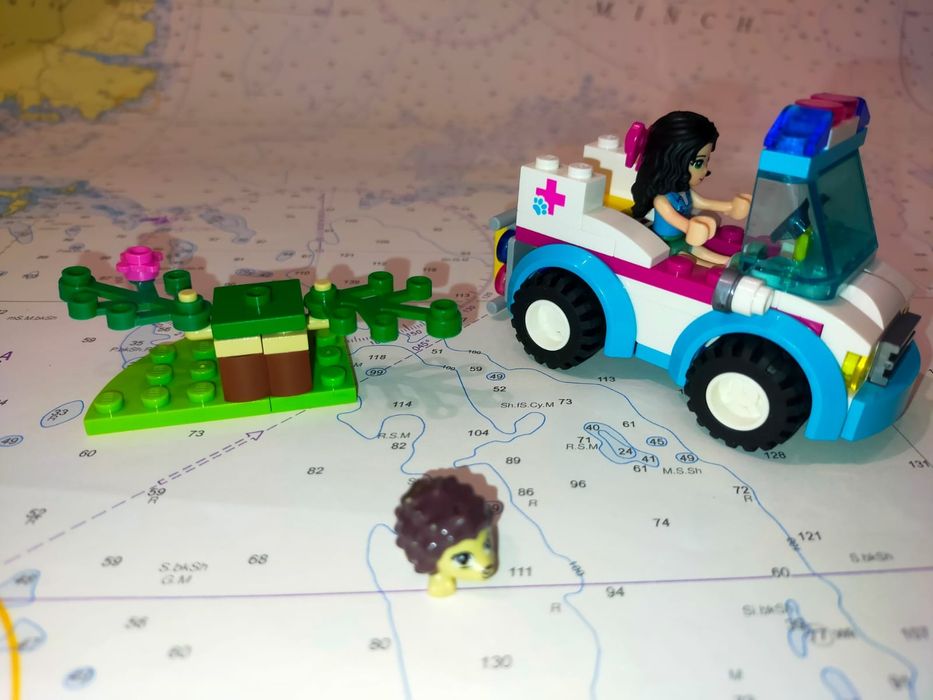 LEGO friends 41086 Vet ambulance