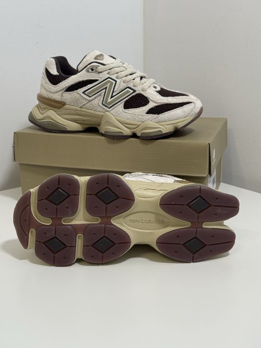 New Balance 9060 krem rozmiar 40