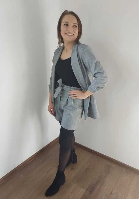 Garnitur dzianinowy szary