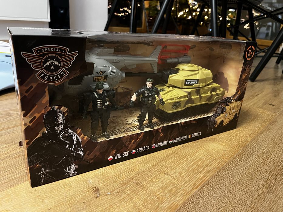 Zestaw zabawek wojsko, czołg, helikopter i figurki Dromader