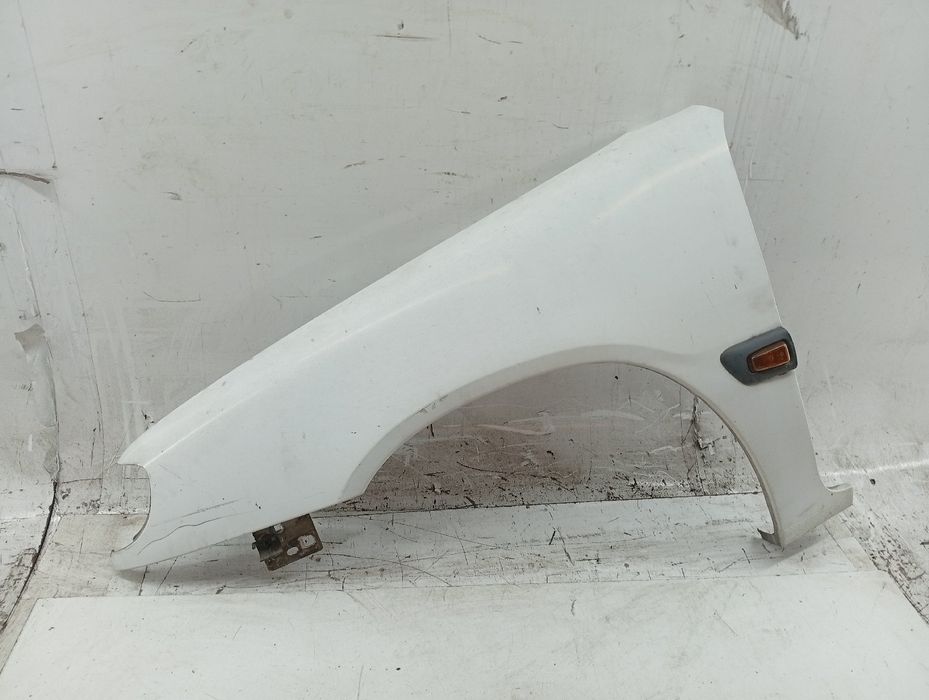 Guarda Lamas Esquerdo - CITROËN SAXO Hatchback van (S3_) | 97 - 03