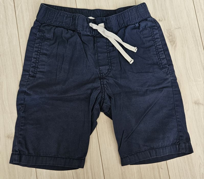 Krótkie spodenki materiałowe rozmiar 110,H&M
