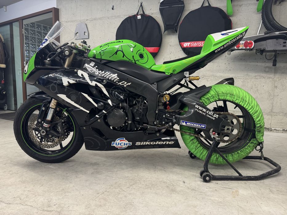 Moto Kawasaki zx6r