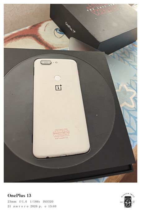 Смартфон OnePlus 5t Limited edition Star Wars