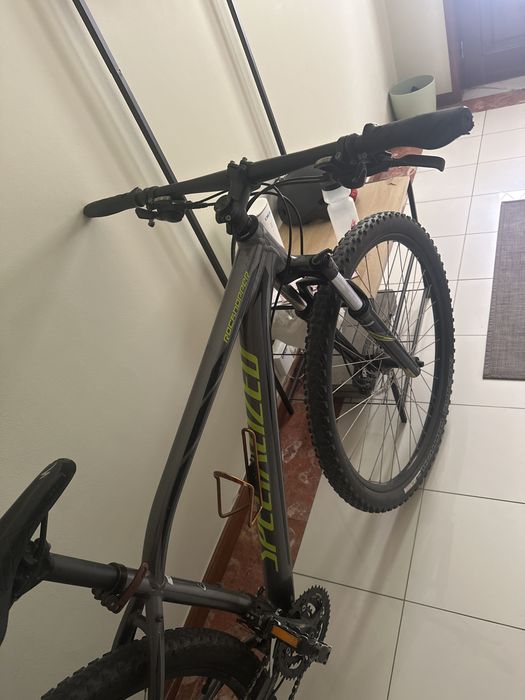 Specialized Rockhopper 29" (Tamanho M)