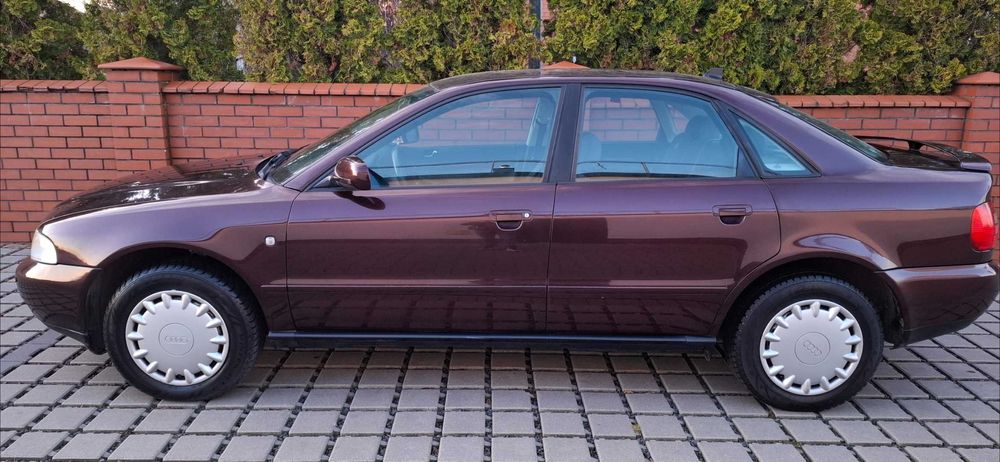 Audi A4 B5 Limousine 1,8 Klimatronic Doinwestowana ŁADNA Zadbana