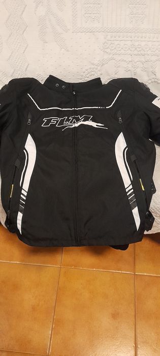 Casaco de moto preto
