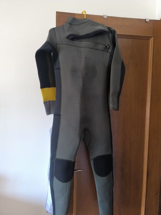 Fato de Surf Rip Curl 4/3 mm – Tamanho 16 anos