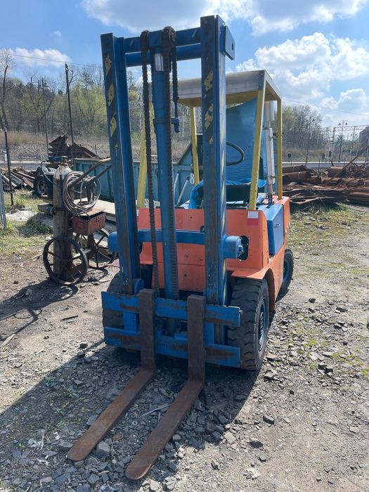 Wózek widłowy spalinowy