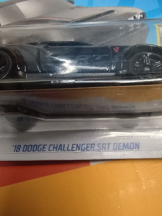 Hot Wheels dodge chelenger srt Demon nowy resorek autko