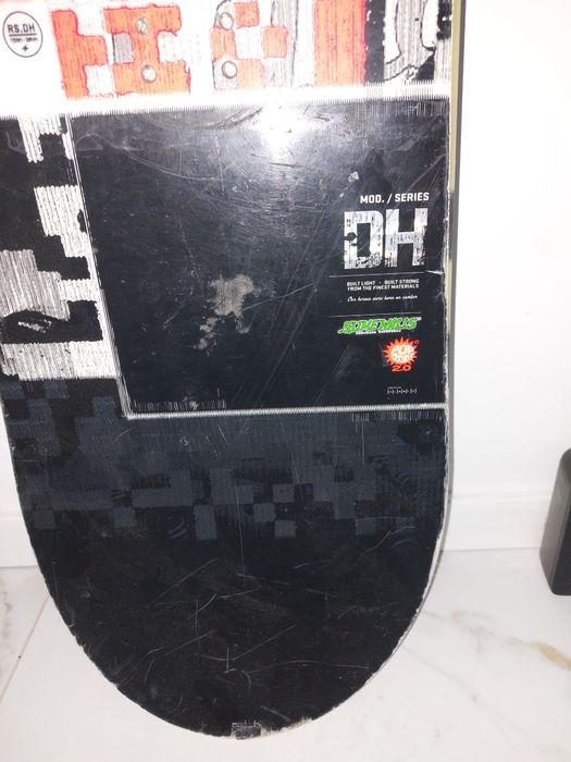 Deska snowboardowa marki Ride 155cm model DH
