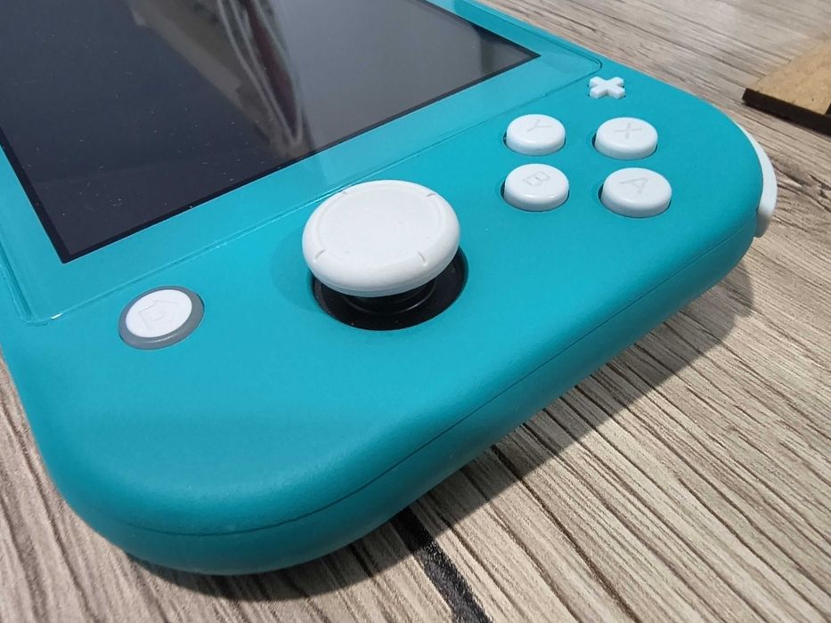 Nintendo Switch Lite, stan idealny, zestaw