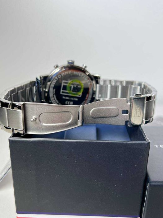 Часы мужские Tommy Hilfiger 1710409/ 44mm